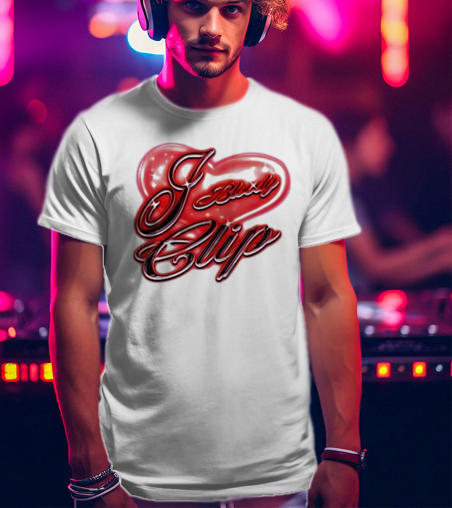 I Love Bloody Clip Heart Airbrush Imnotclip T-Shirt