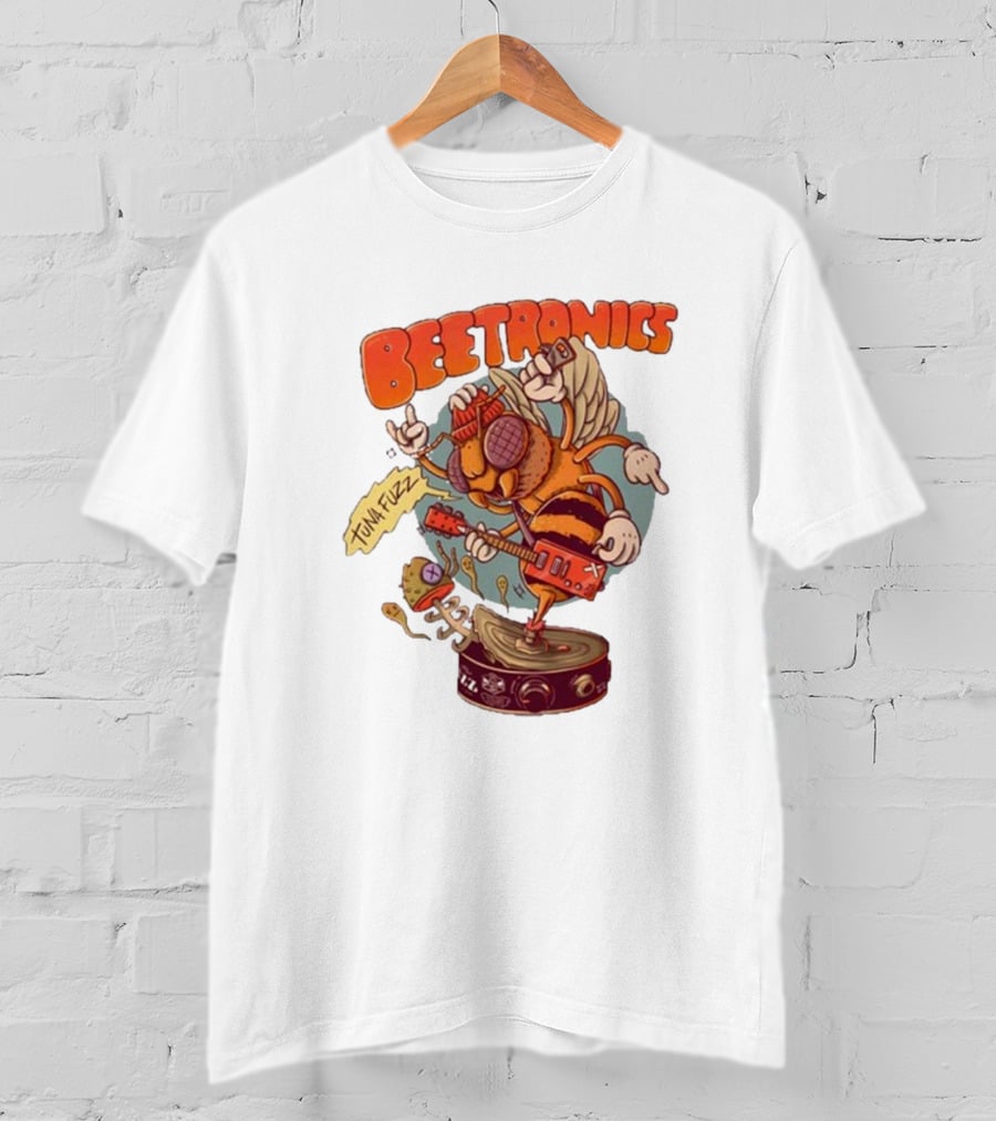 Beetronics Tuna Fuzz Rocking Bee On Amplifier T-Shirt