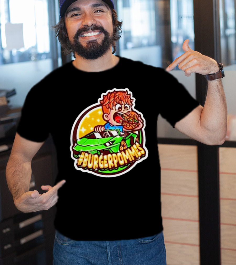 Lukas Eating Burger In Green Car #Burgerpommes T-Shirt