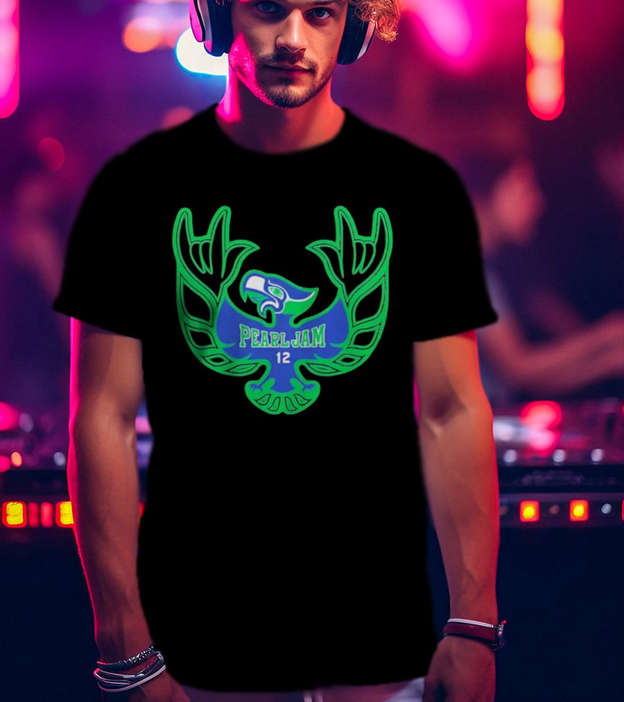 Pearl Jam 12 Seahawks Fan Emblem T-Shirt