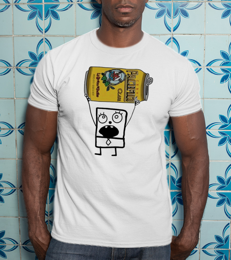 Doodlebob Holding Pacifico Clara La Cerveza Del Pacifico Beer Can T-Shirt