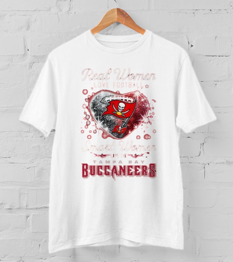Real Women Love Football Smart Women Love The Tampa Bay Buccaneers Heart T-Shirt