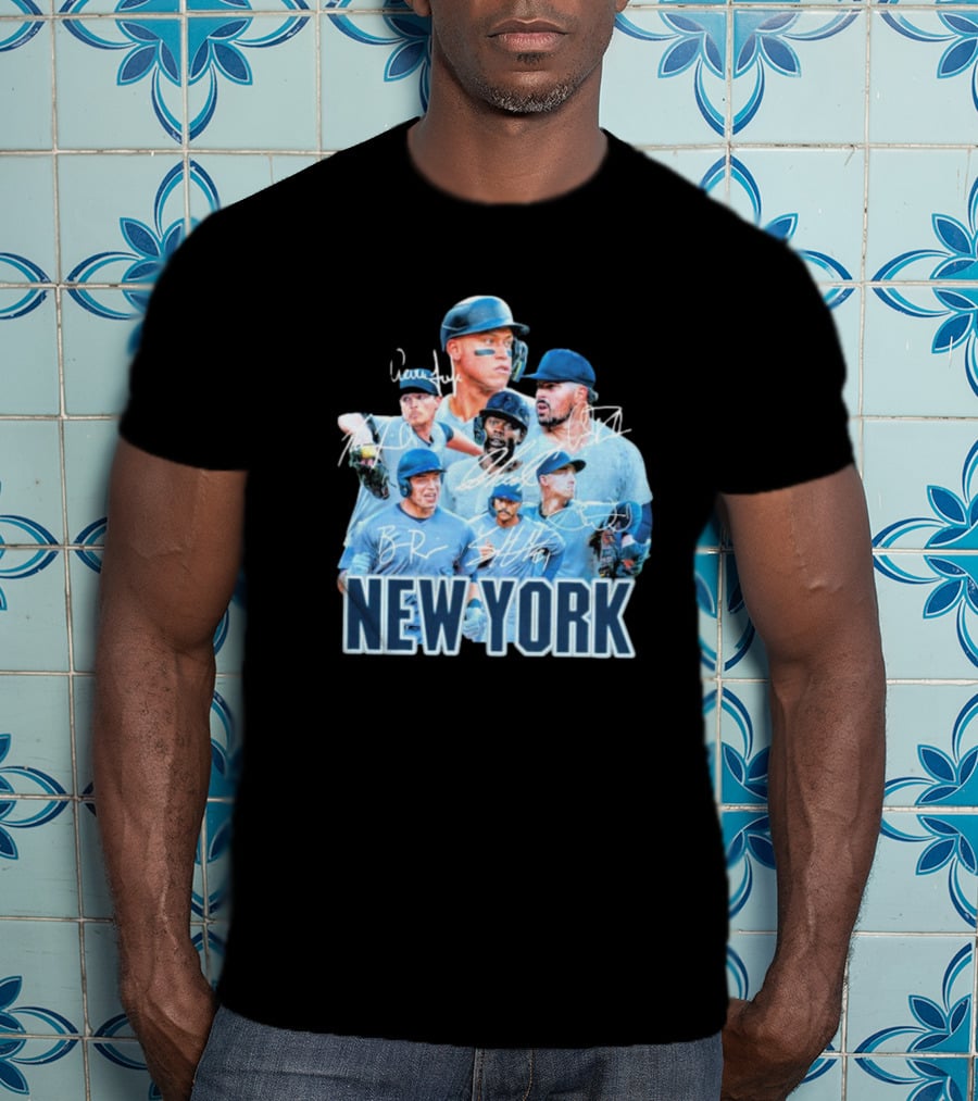 New York Yankees MLB Players Series Signatures Team Portrait T-Shirt