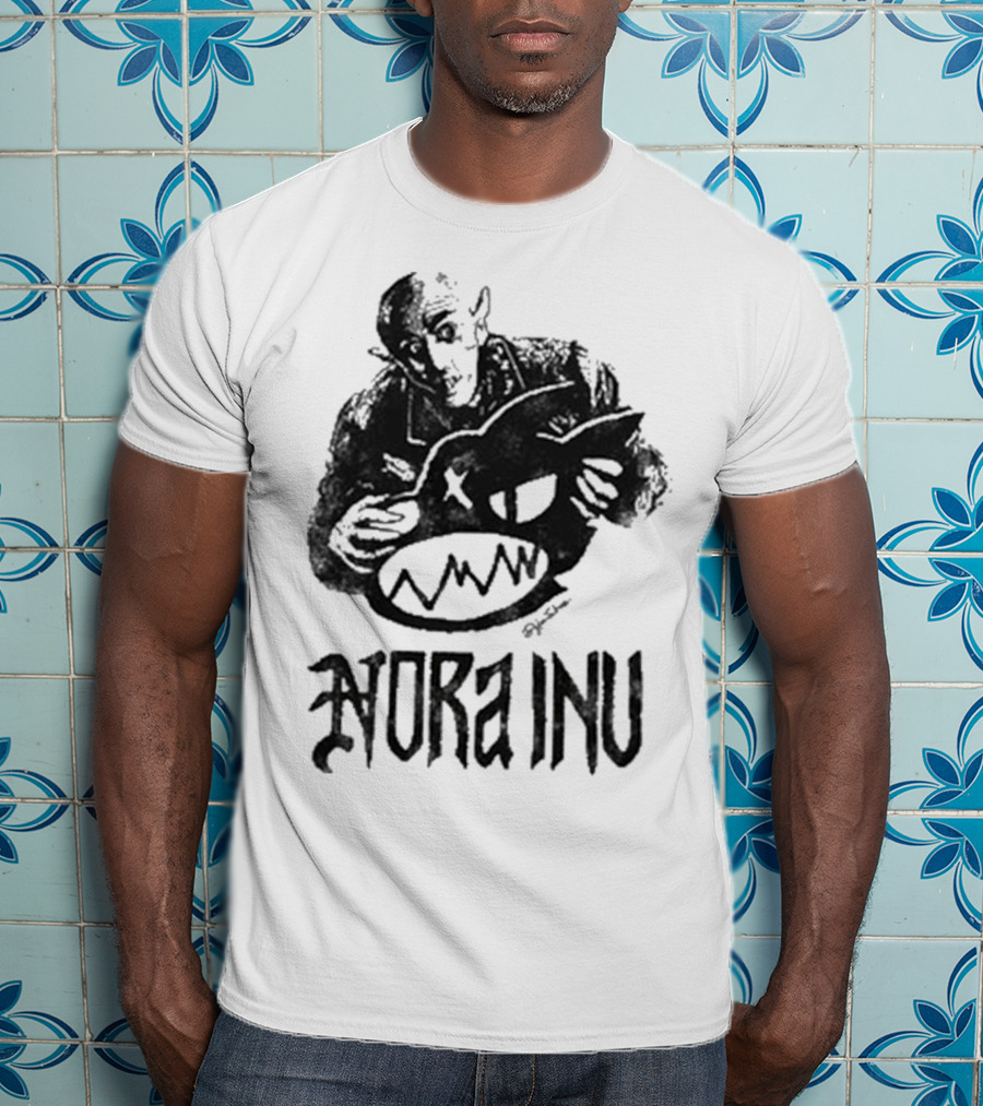 Nora Inu Vampyre Monster Art T-Shirt