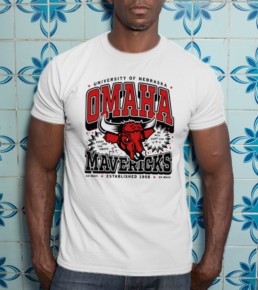 Omaha Mavericks Max Collegiate Bull Symbol With Stars T-Shirt