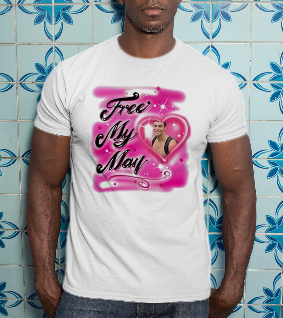 Free My Man Luigi Mangione Heart Pink Background T-Shirt