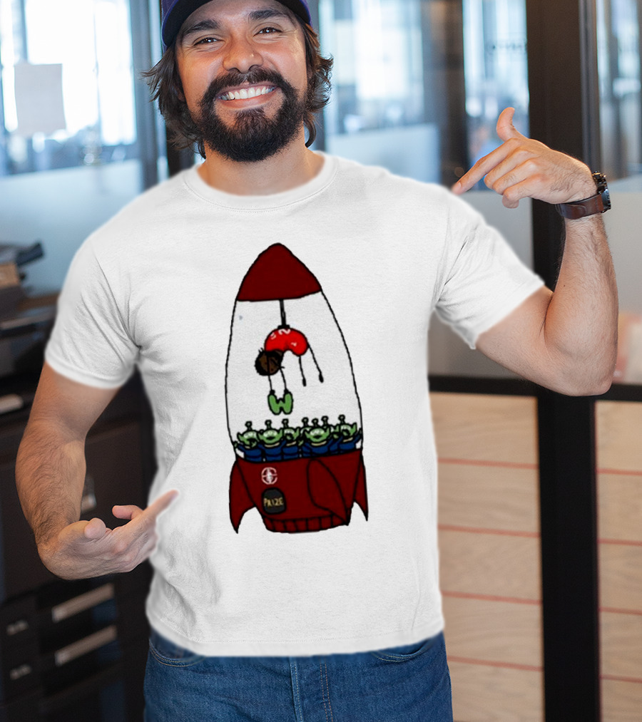 Kawhi Leonard Claw Dunk Rocket And Aliens Clippers T-Shirt