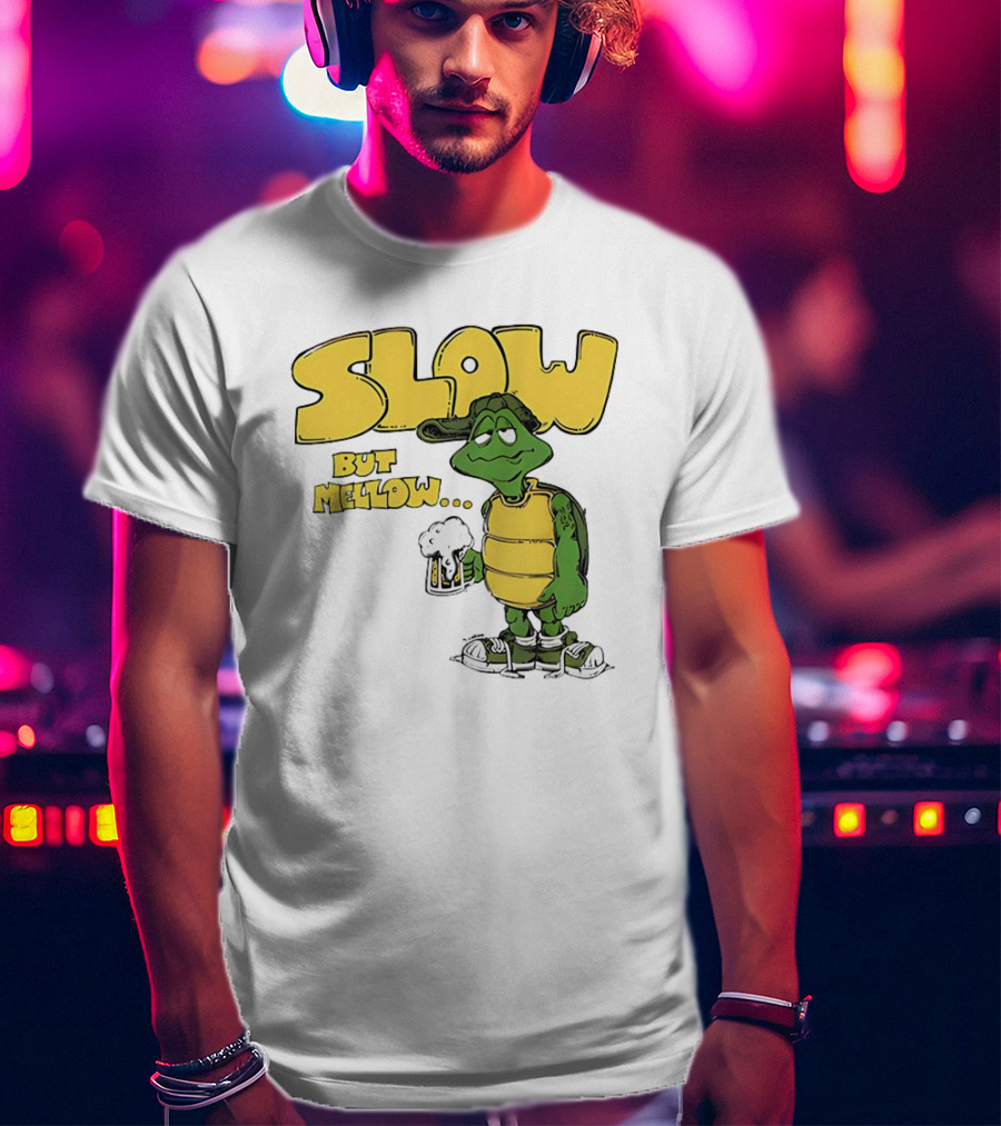 Slow But Mellow Turtle With Beer Retro Vintage 70s Style T-Shirt