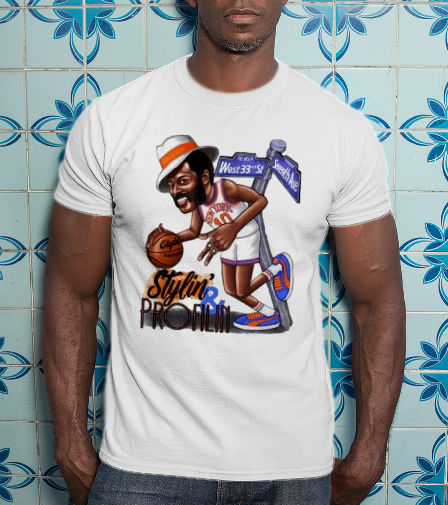 West 33rd St Seventh Ave Clyde Stylin Profilin New York Knicks Walt Frazier T-Shirt