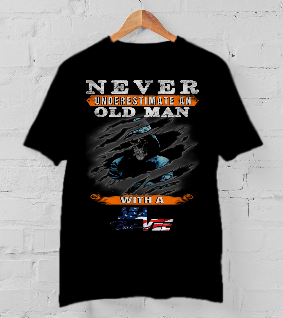 NEVER UNDERESTIMATE AN OLD MAN WITH A USA V8 T-Shirt
