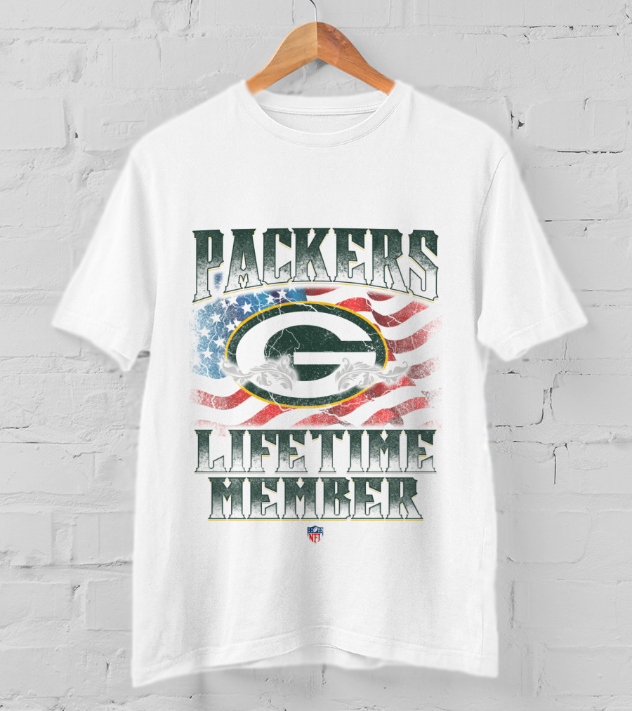 Team Packers Lifetime Member American Flag Background NFL T-Shirt