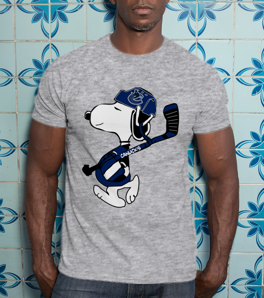 Vancouver Canucks Snoopy Hockey Player T-Shirt