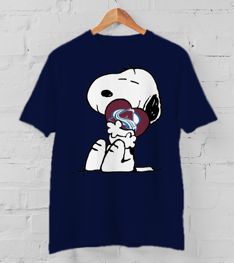 Snoopy Holding Colorado Avalanche Heart T-Shirt