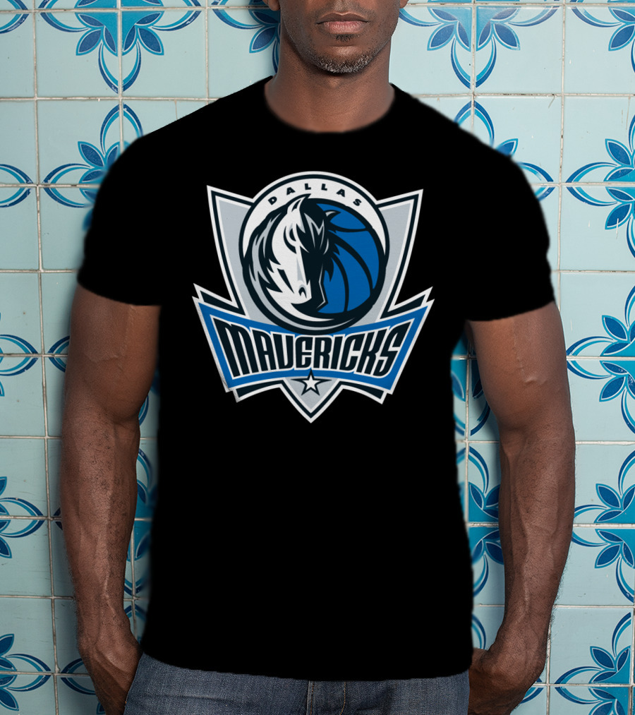 Dallas Mavericks Basketball Team T-Shirt
