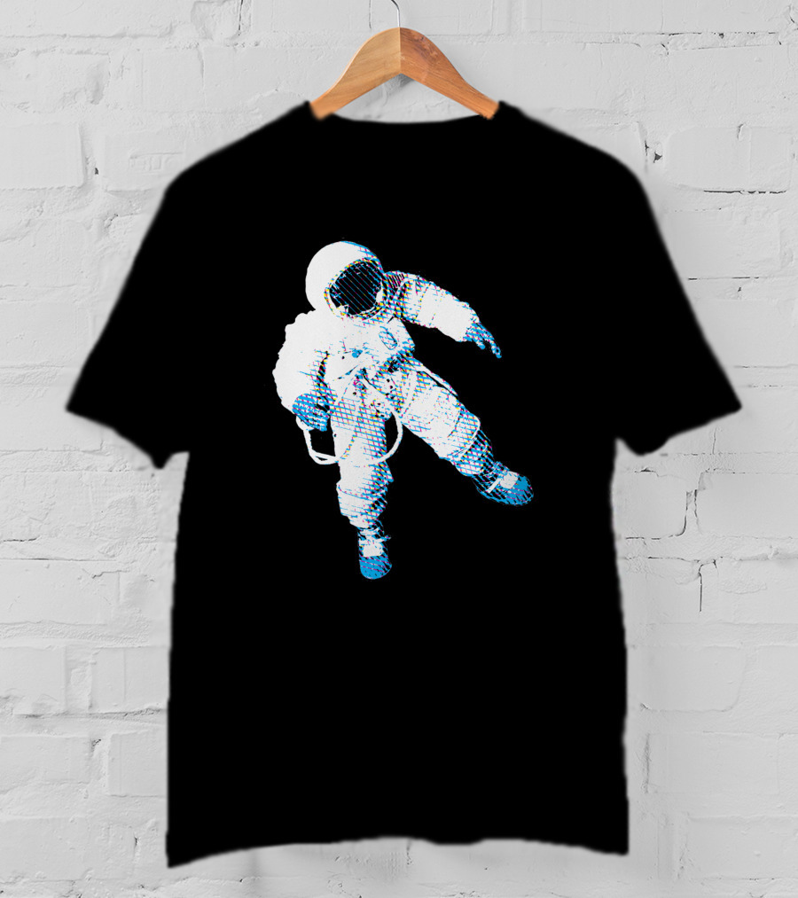 Astro 1015248 Astronaut Floating Spacesuit T-Shirt
