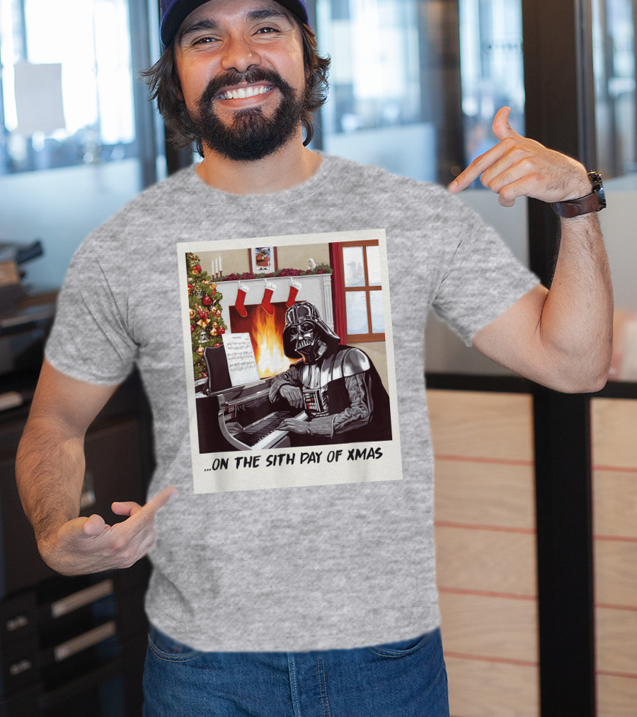 Darth Vader On The Sith Day Of Xmas By Fireplace T-Shirt