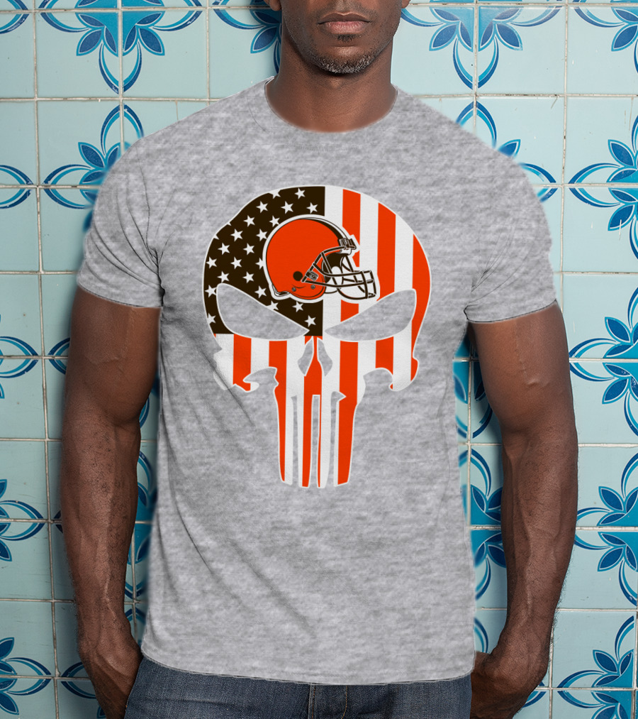 Browns American Flag Skull Helmet T-Shirt
