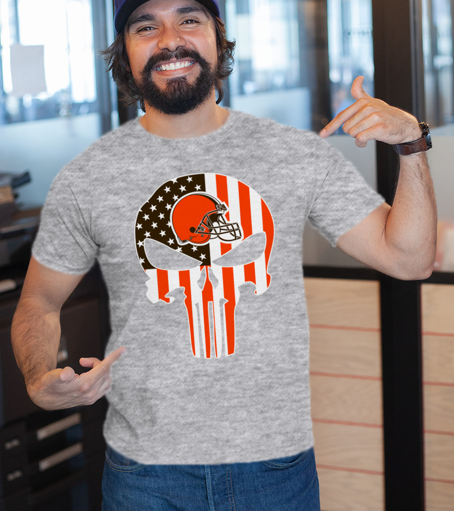 Browns American Flag Skull Helmet T-Shirt