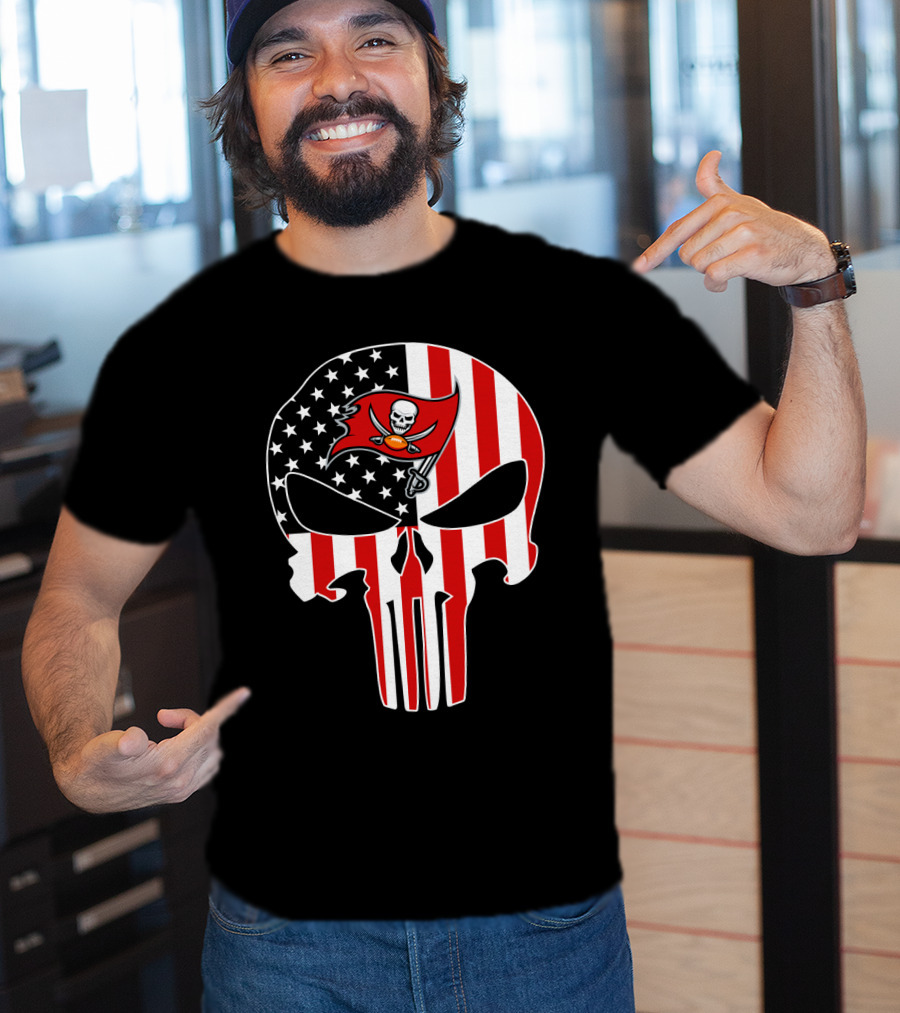 Buccaneers Punisher Skull American Flag T-Shirt