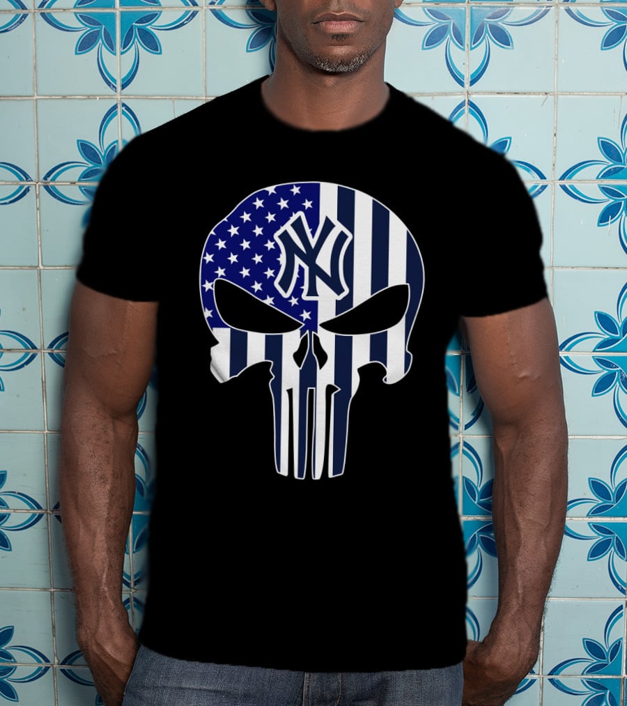 New York Yankees Skull With American Flag T-Shirt