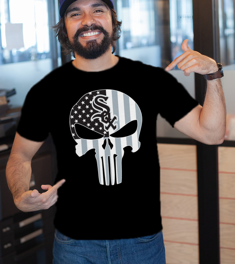 Chicago White Sox Punisher Skull American Flag T-Shirt
