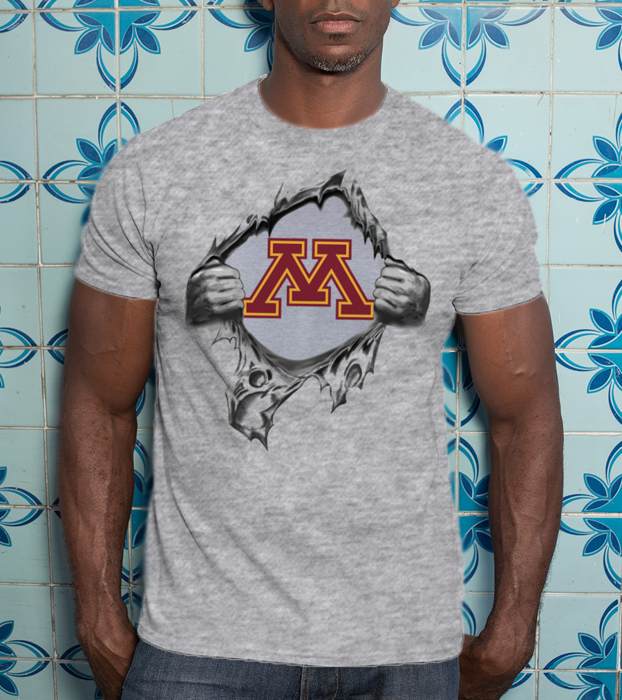 Minnesota Golden Gophers Big M Logo Ripped T-Shirt