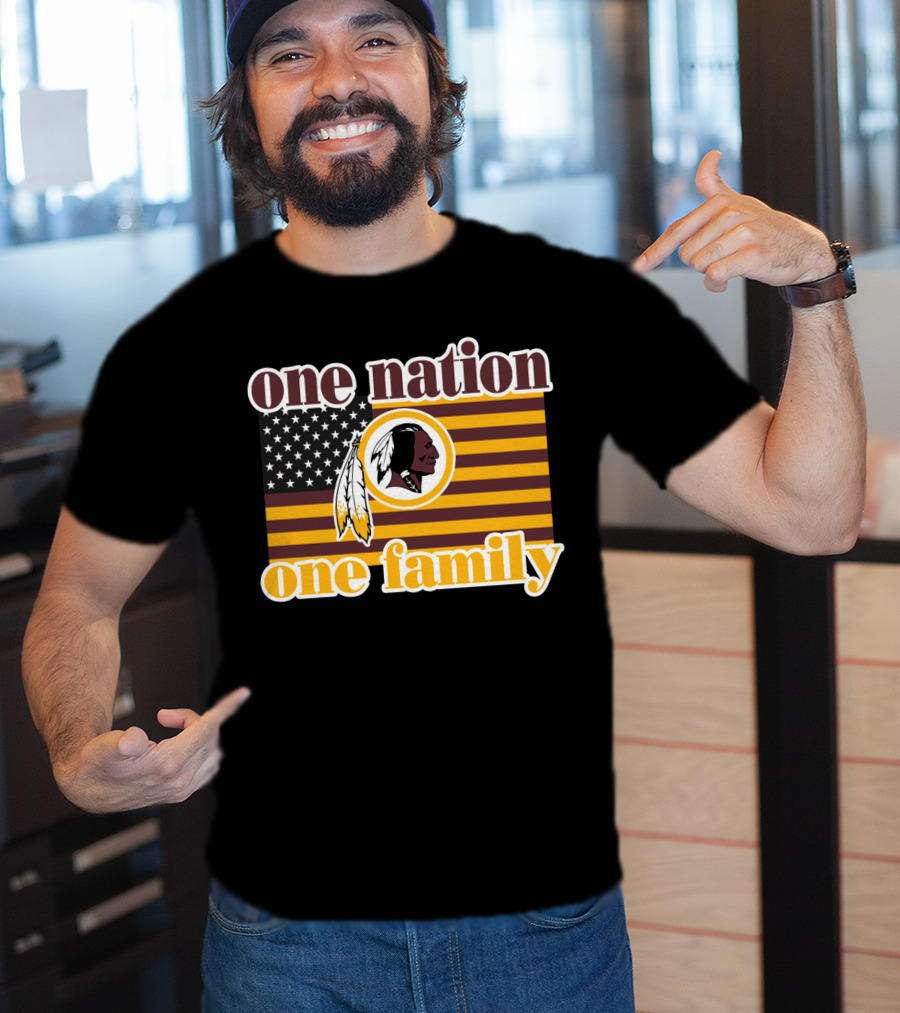 One Nation One Family Washington Redskins Logo American Flag T-Shirt