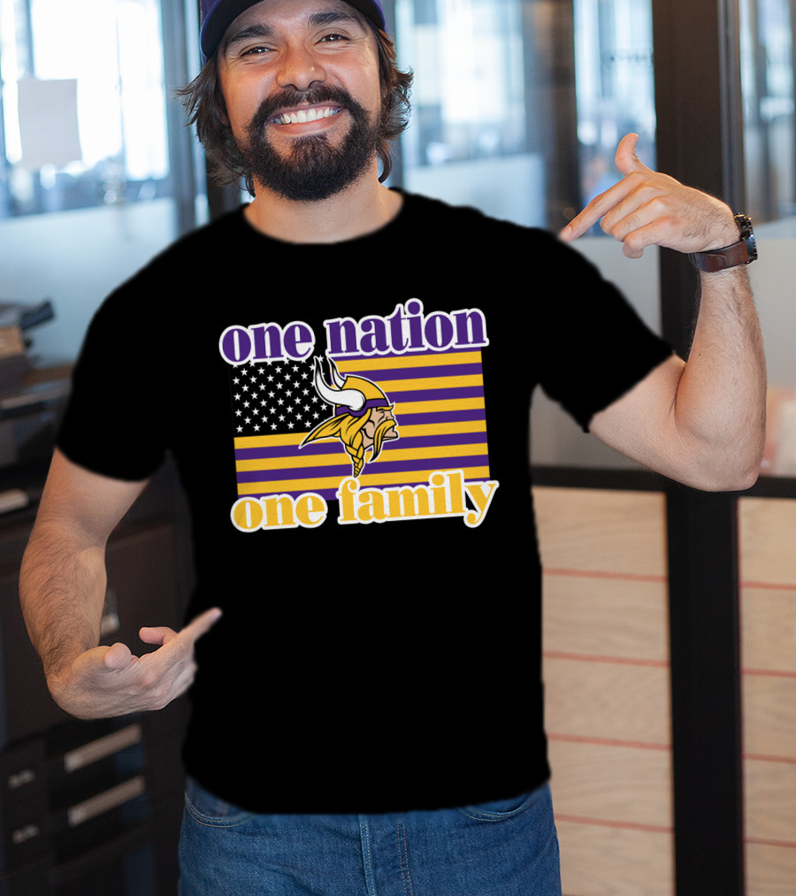 One Nation One Family Minnesota Vikings American Flag T-Shirt