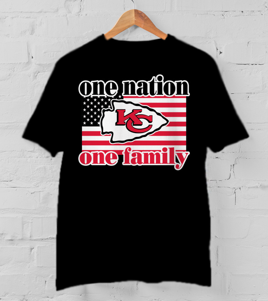 One Nation One Family Kansas City Chiefs Usa Flag T-Shirt