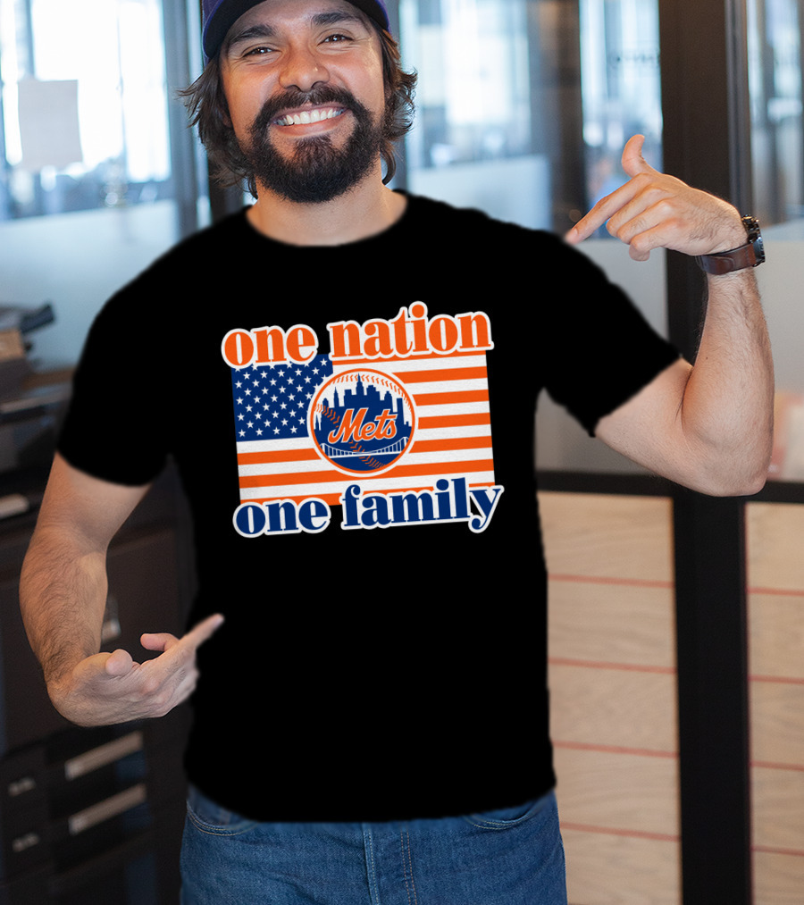 One Nation One Family New York Mets 44 Patriotic American Flag T-Shirt