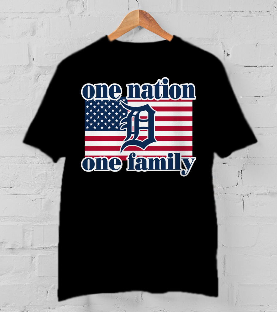 One Nation One Family Detroit Tigers American Flag T-Shirt