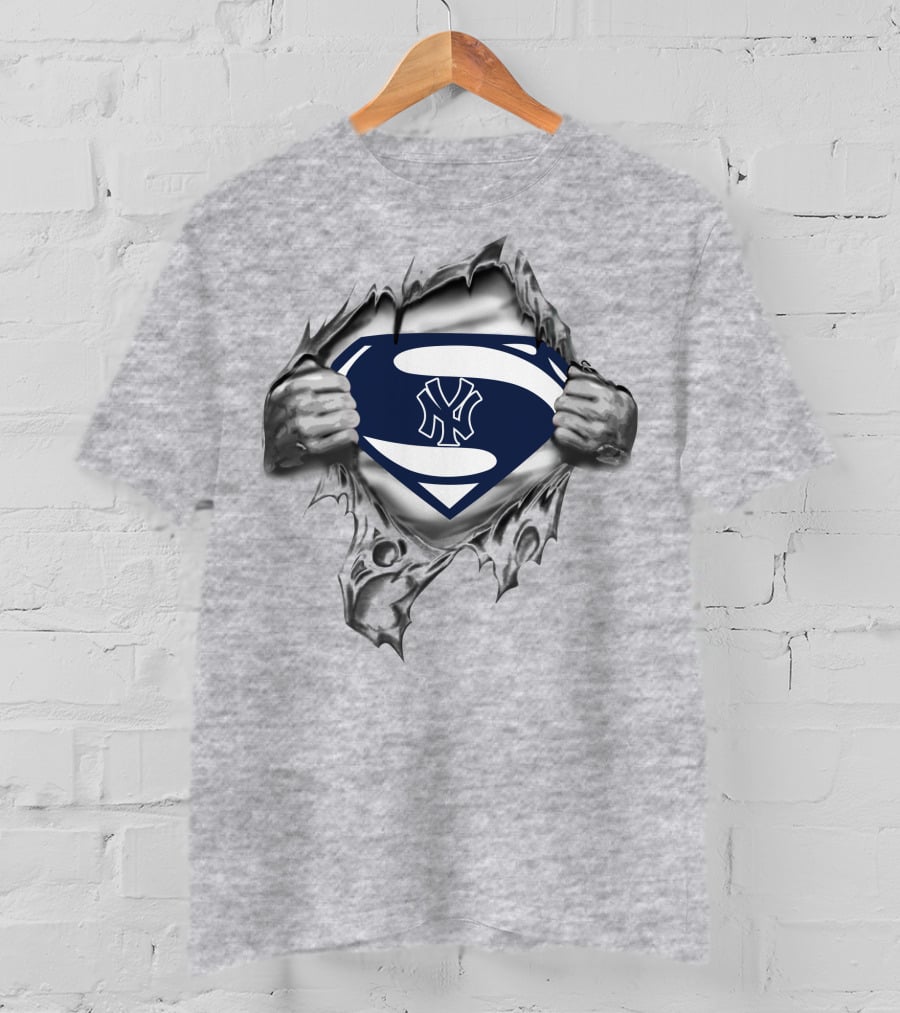 New York Yankees Superman Logo Baseball Fan T-Shirt