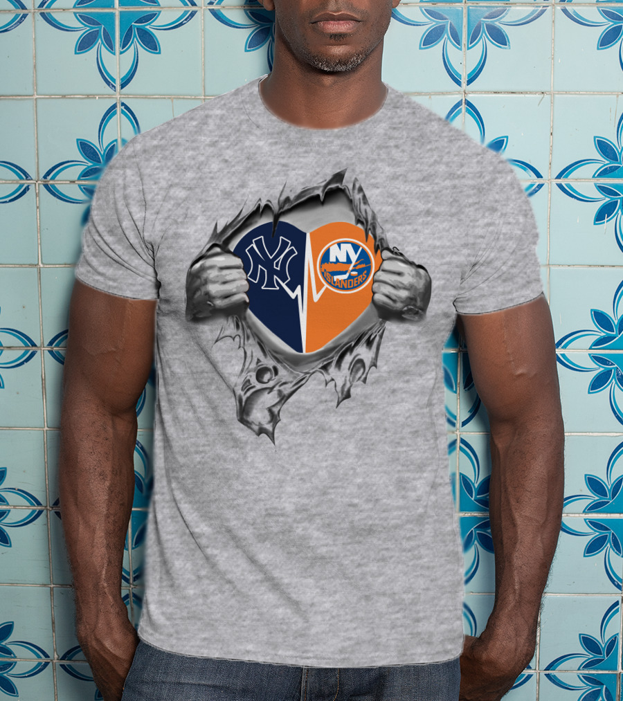 Yankees Islanders Heart Logo Ripped T-Shirt