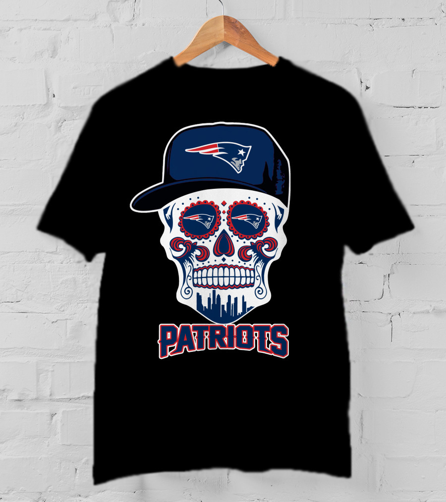 New England Patriots Skull With Hat And Cityscape T-Shirt
