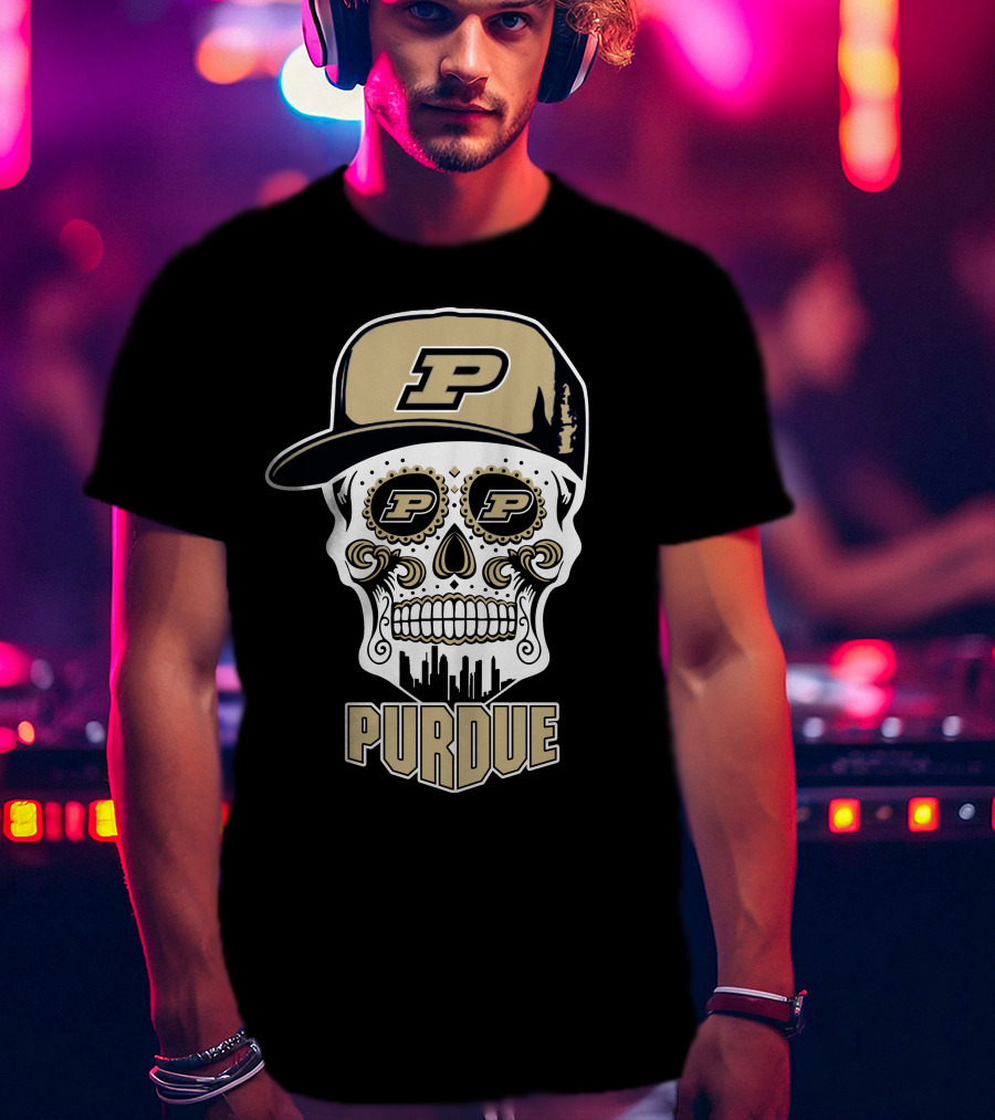 Purdue Boilermakers Skull With Cap And Urban Skyline T-Shirt