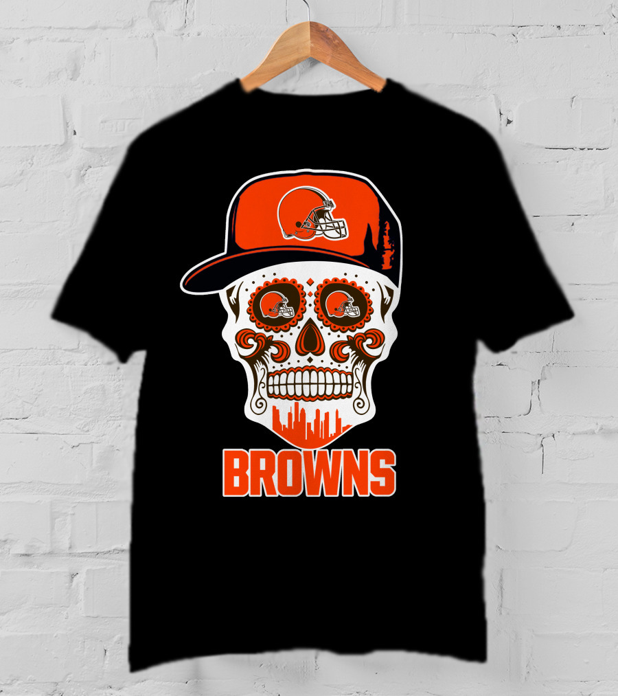 Cleveland Browns Sugar Skull With Orange Helmet And Brow Skyline T-Shirt