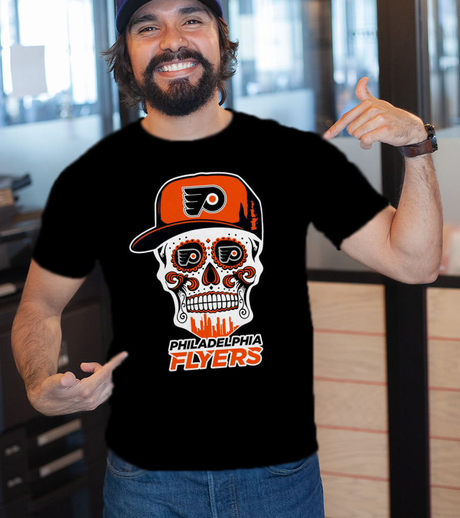 Philadelphia Flyers Skull Art With Cap And Skyline T-Shirt