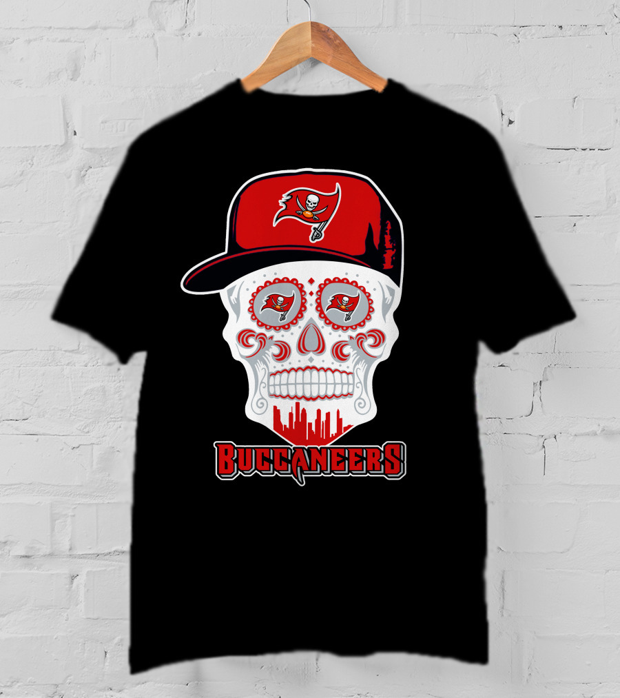 Tampa Bay Buccaneers Skull With Hat T-Shirt