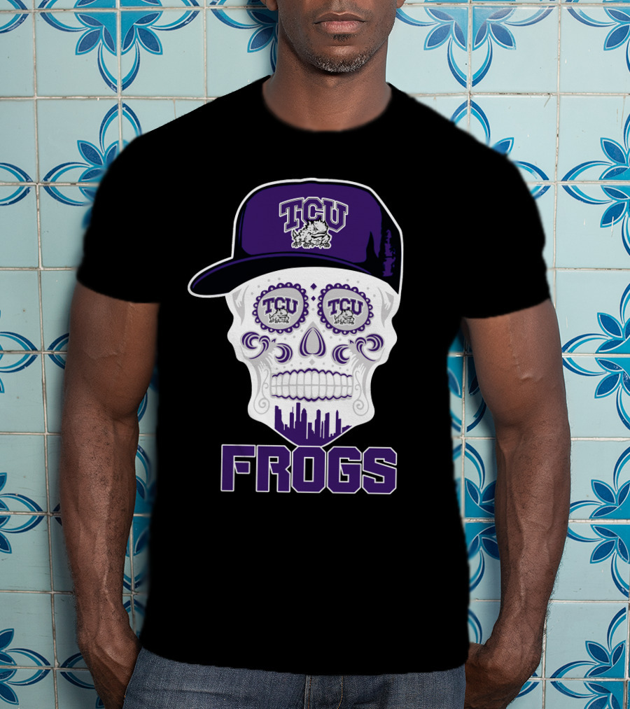 Tcu Horned Frogs Skull With Hat And City Skyline T-Shirt