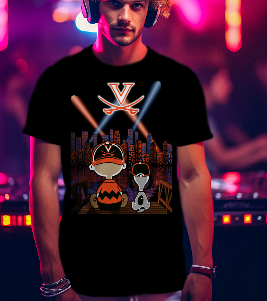 Virginia Cavaliers Snoopy City Night Skyline T-Shirt