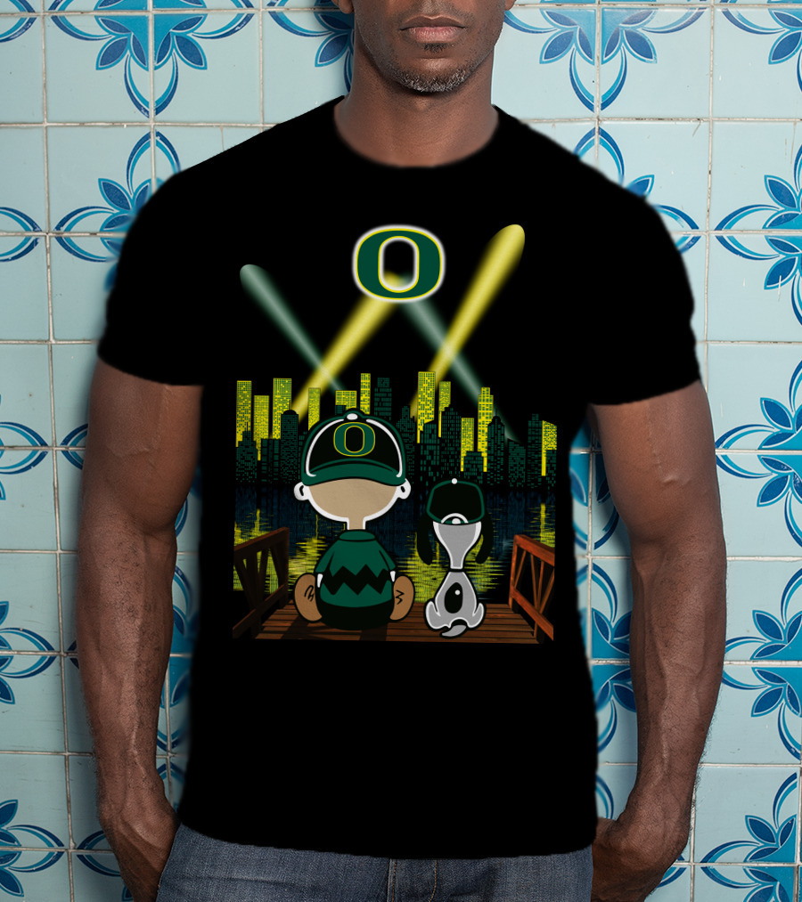 Oregon Ducks City Skyline Night Scene With O Logo And Lights T-Shirt