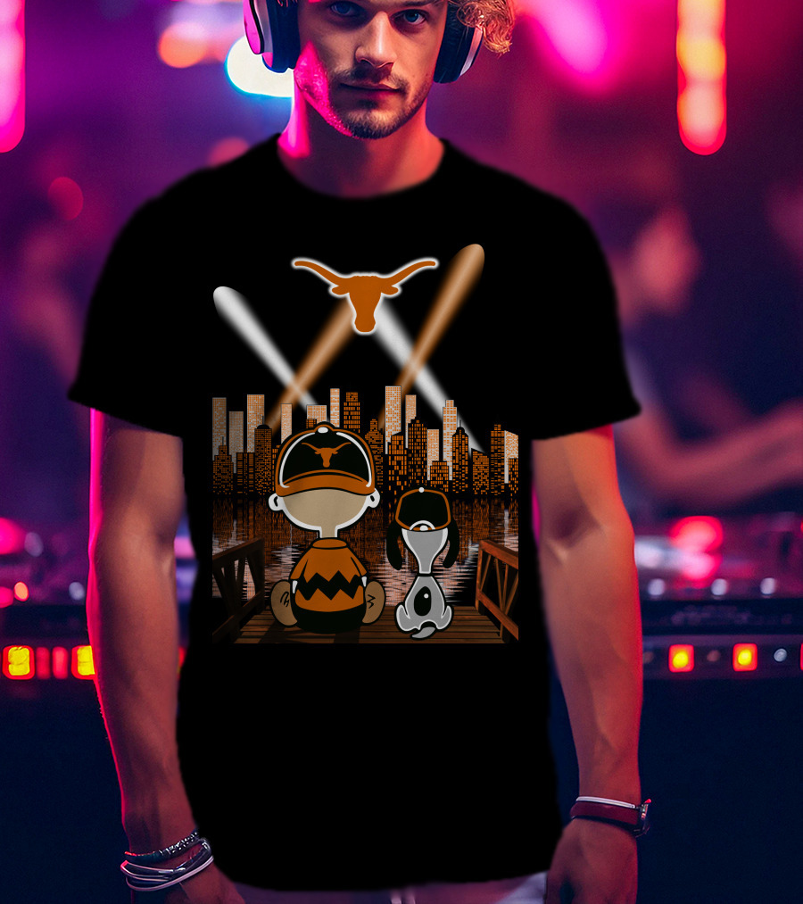Texas Longhorns Peanuts City Skyline Night Scene T-Shirt