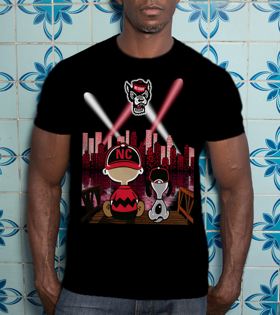 Nc State Wolfpack City By Night With Peanuts Characters And Skyline T-Shirt