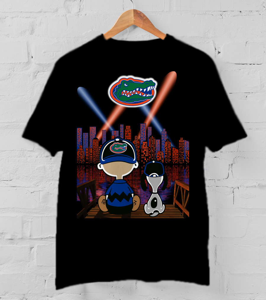 Florida Gators Cityscape At Night With Mascot And Skyline T-Shirt