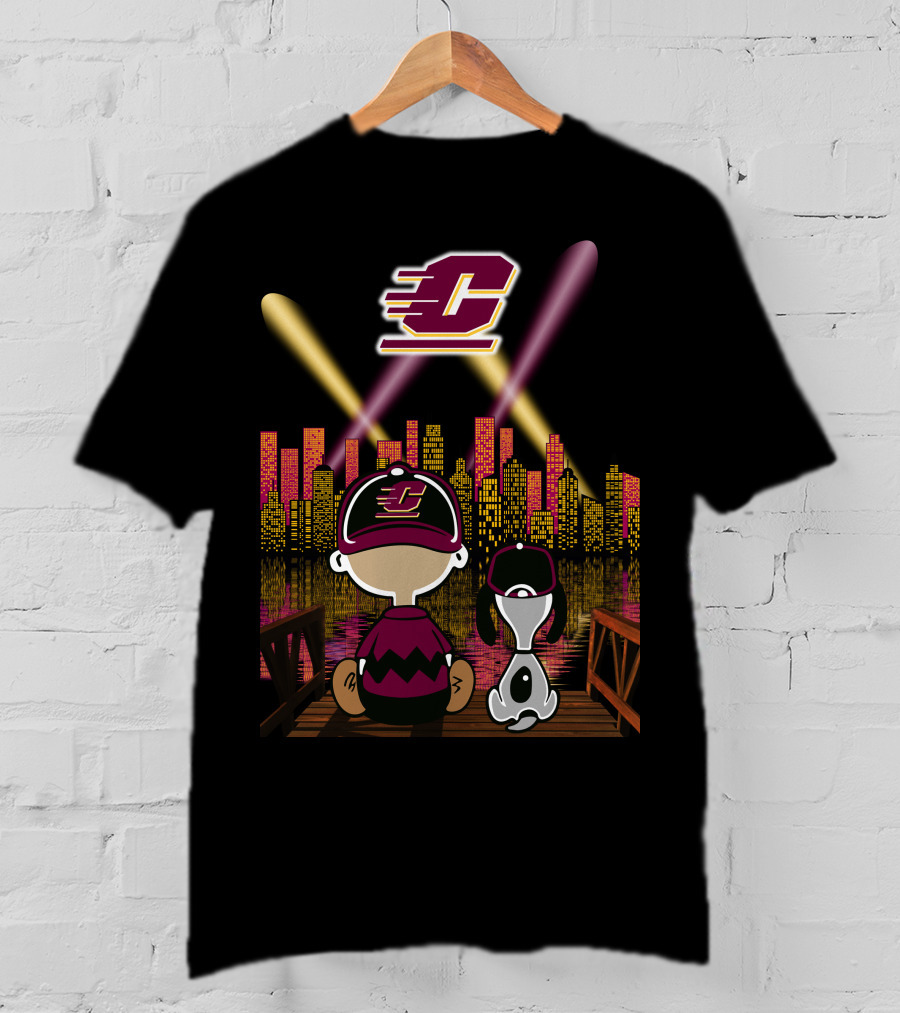 Central Michigan Chippewas 86 Peanuts City Night Skyline T-Shirt