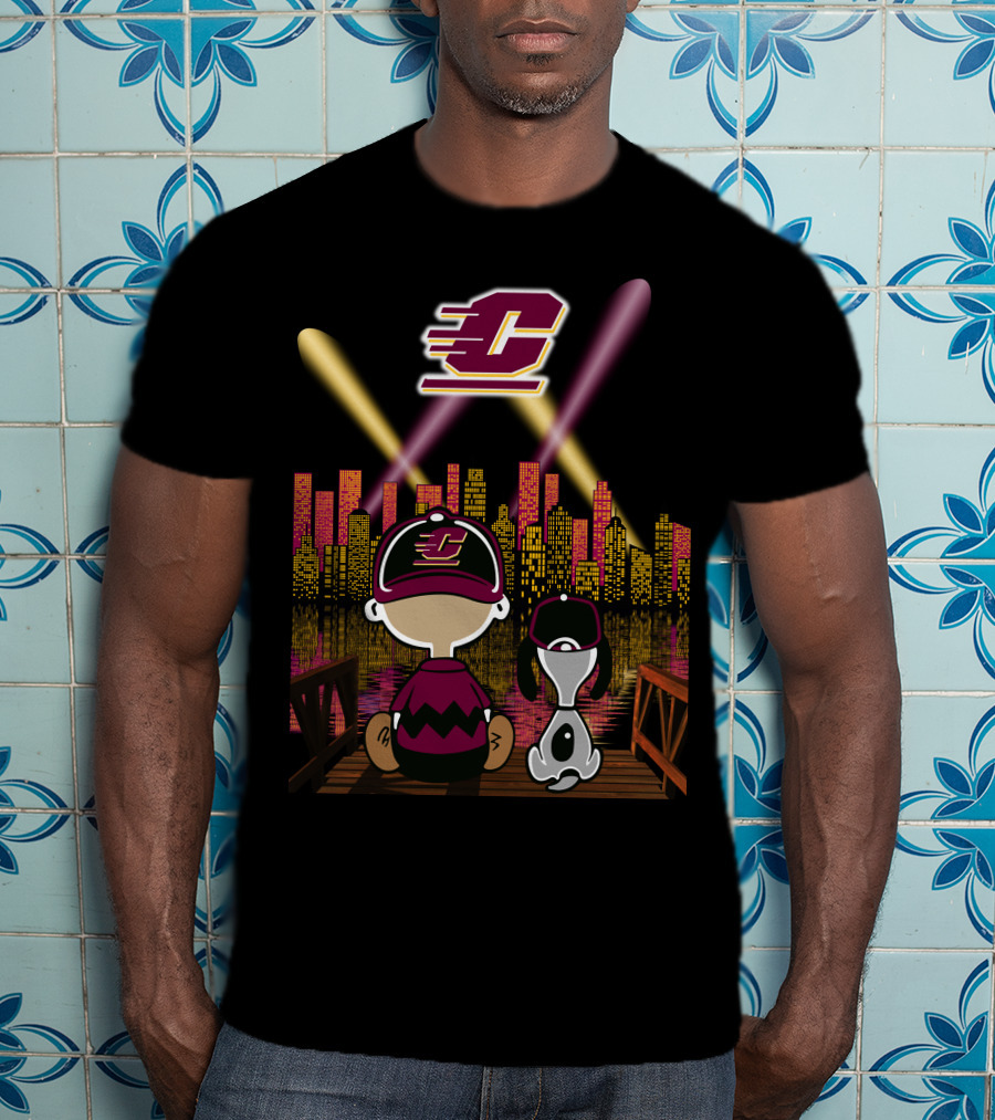 Central Michigan Chippewas 86 Peanuts City Night Skyline T-Shirt