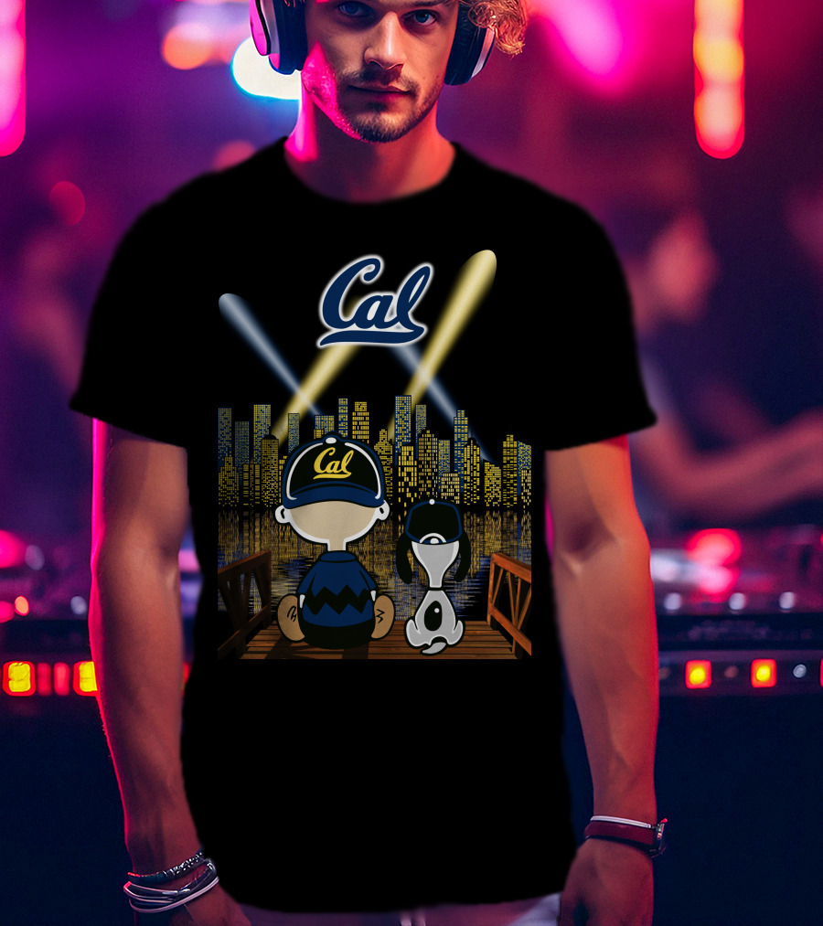 Cal Golden Bears Night Skyline With Dog And City Lights T-Shirt
