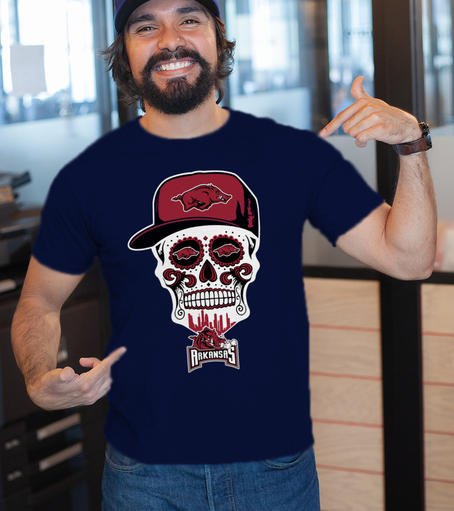 Arkansas Razorbacks Skull With Hat And Team T-Shirt