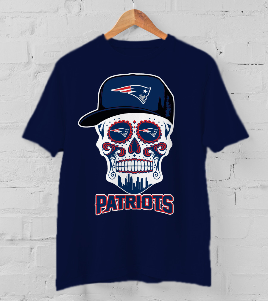 Patriots Skull Logo With Hat And City Skyline T-Shirt