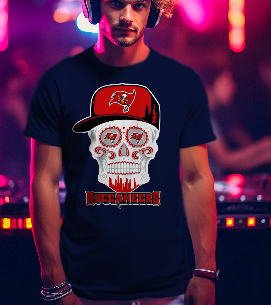 Buccaneers Skull With Hat T-Shirt